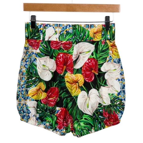 Dolce and Gabbana hot pants shorts - Picture 11 of 11